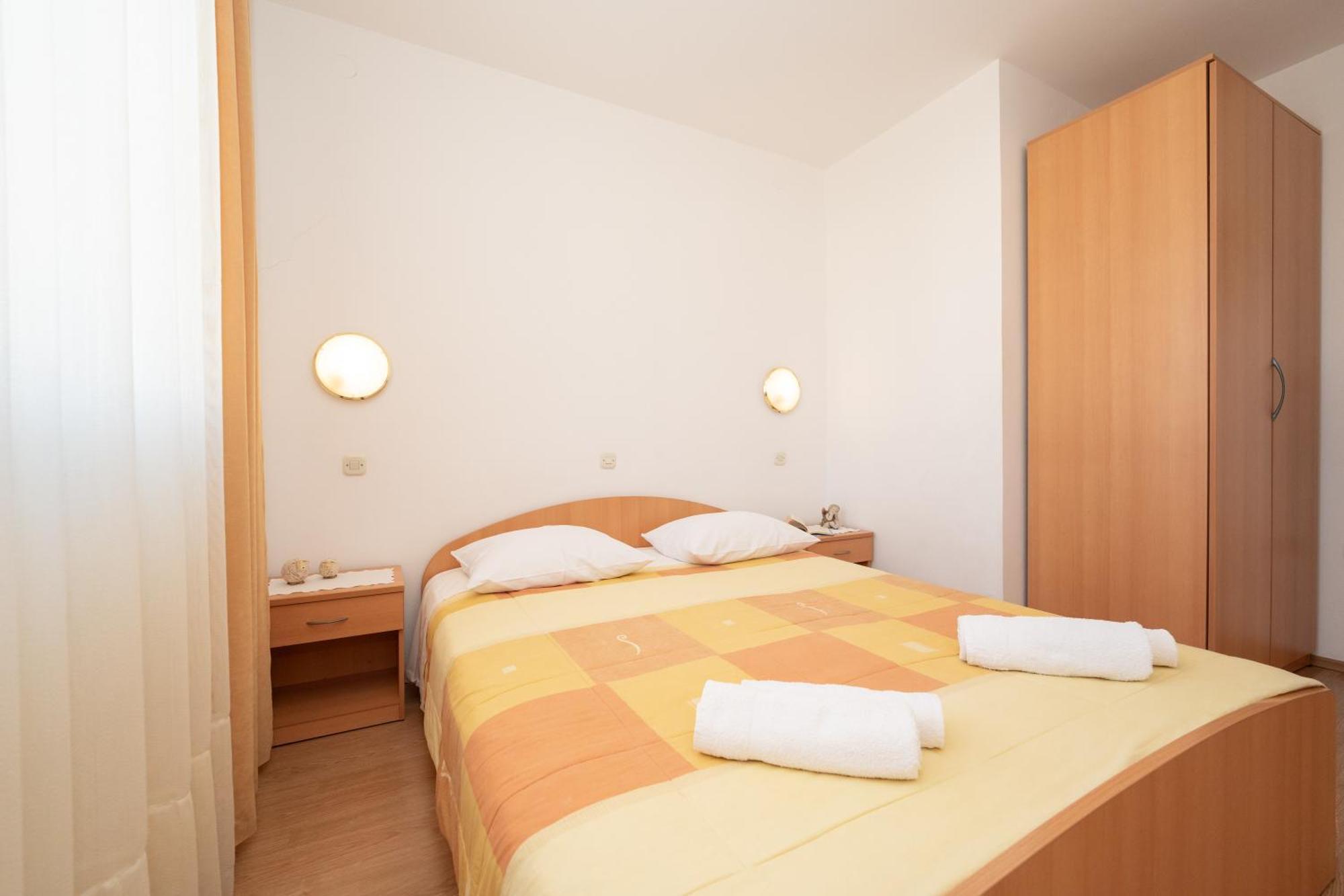 Apartments Biserka Novalja Zewnętrze zdjęcie