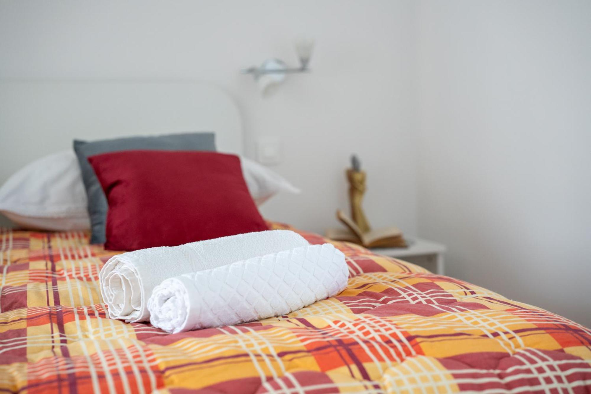 Apartments Biserka Novalja Pokój zdjęcie